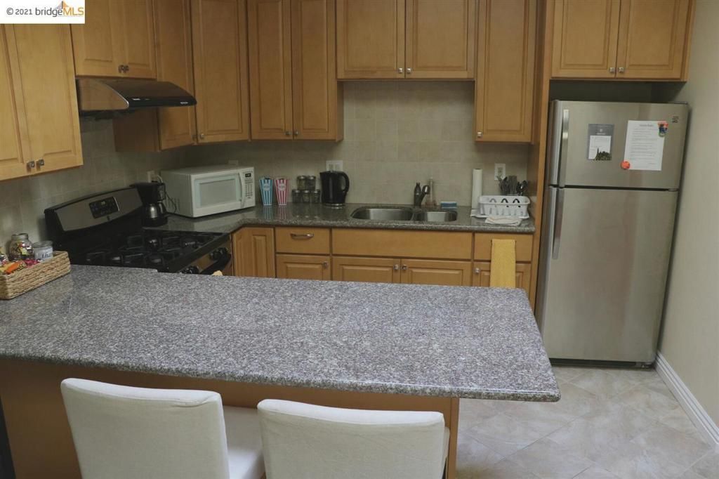Photo of 1616 International Boulevard, Oakland, CA 94606 (MLS # ML82025501)