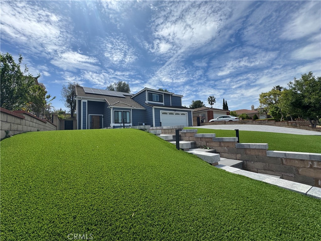 760 Featherwood Drive