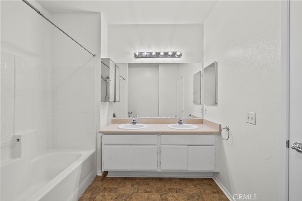 Bordeaux (BORDX) - Residential