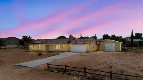 18125 Hackberry Street, Hesperia, CA 92345 - MLS#: HD25228088