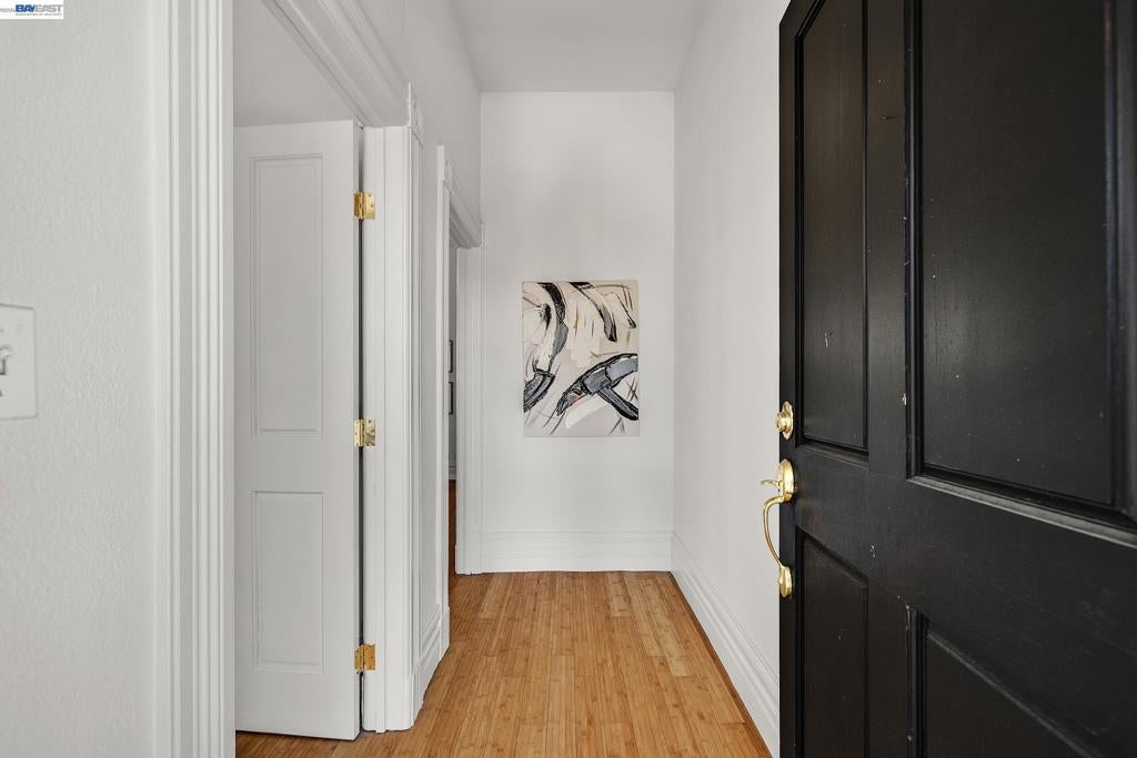 1221 Campbell
