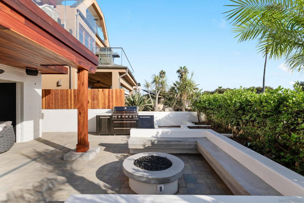 Mission Beach - Residential