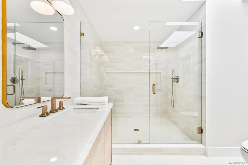 Mission Beach - Residential