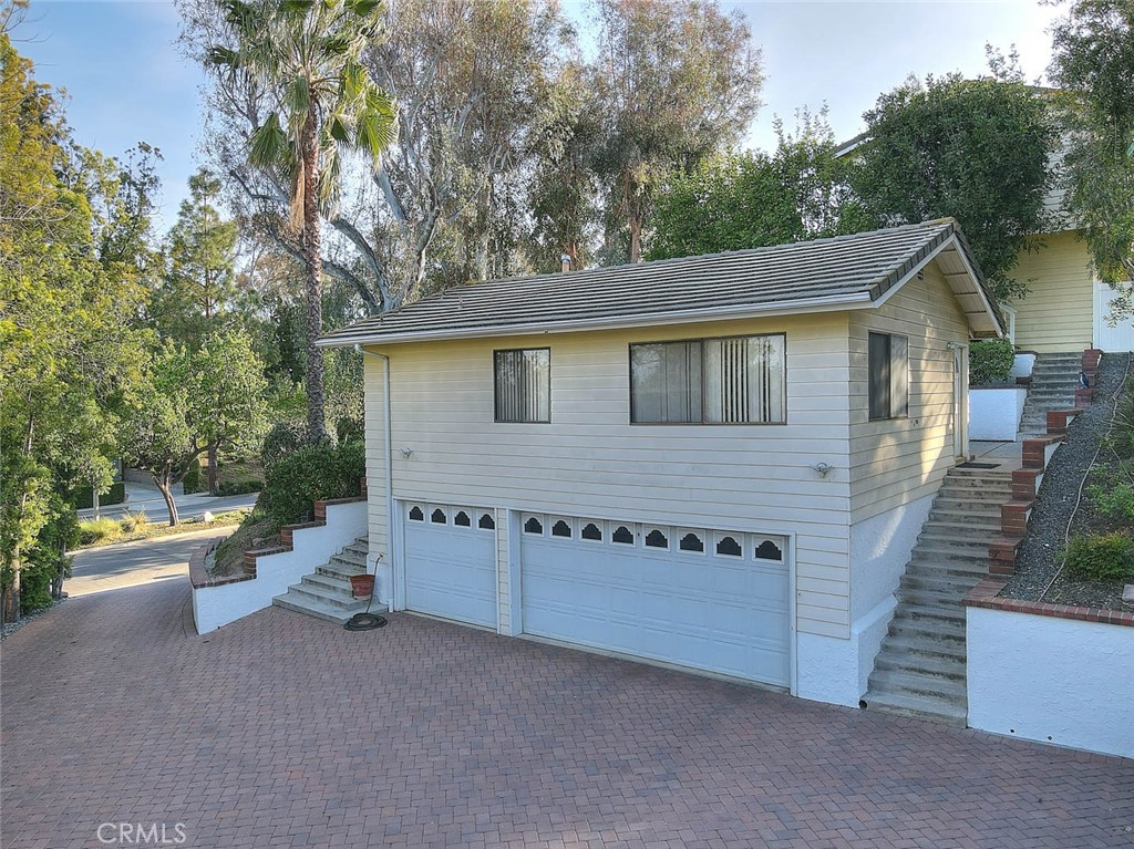 3692 Glen Ridge Drive