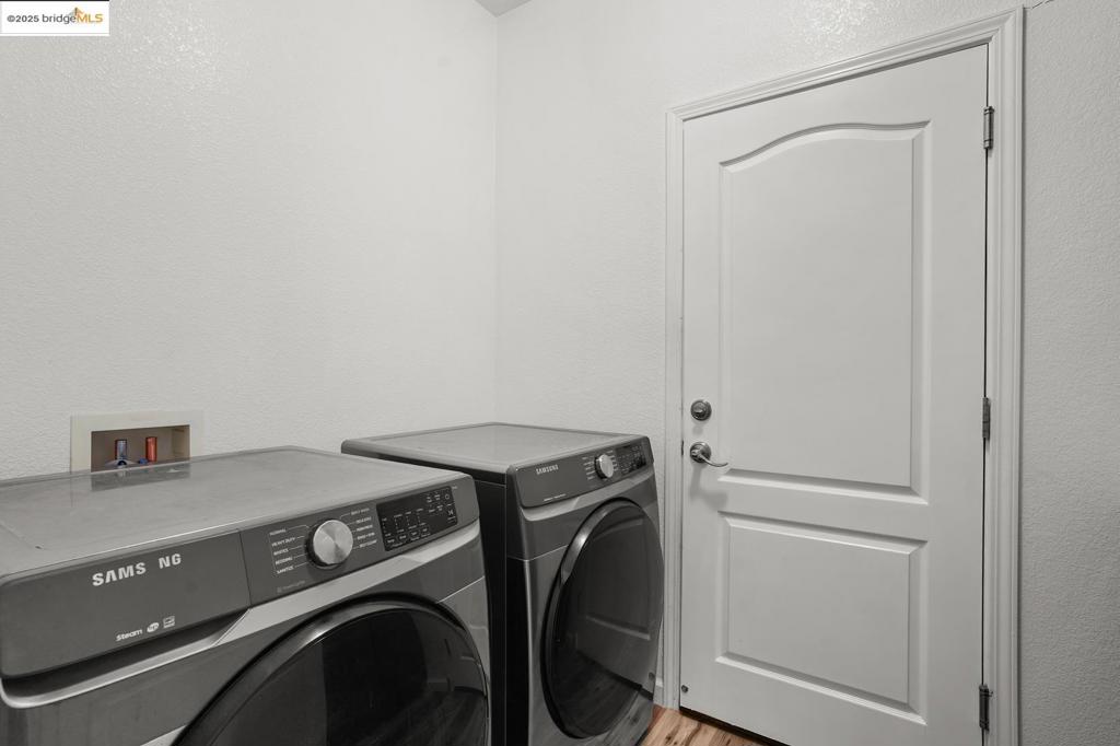 BRENTWOOD - Residential