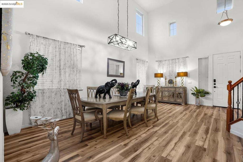 BRENTWOOD - Residential