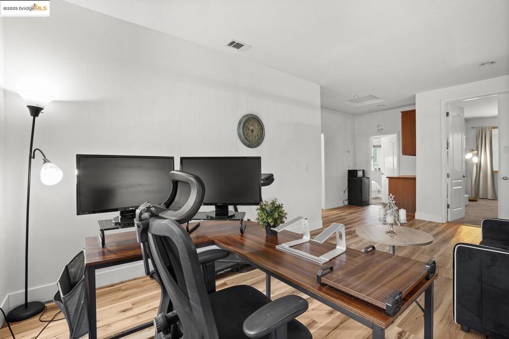 BRENTWOOD - Residential