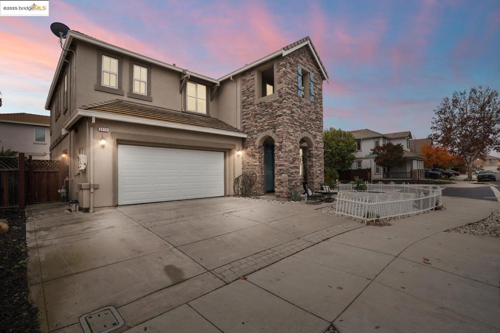 BRENTWOOD - Residential