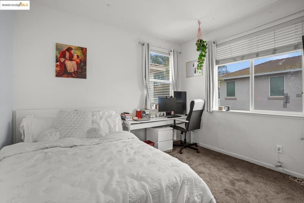 BRENTWOOD - Residential