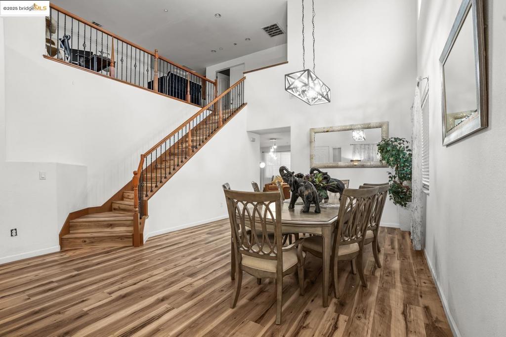 BRENTWOOD - Residential