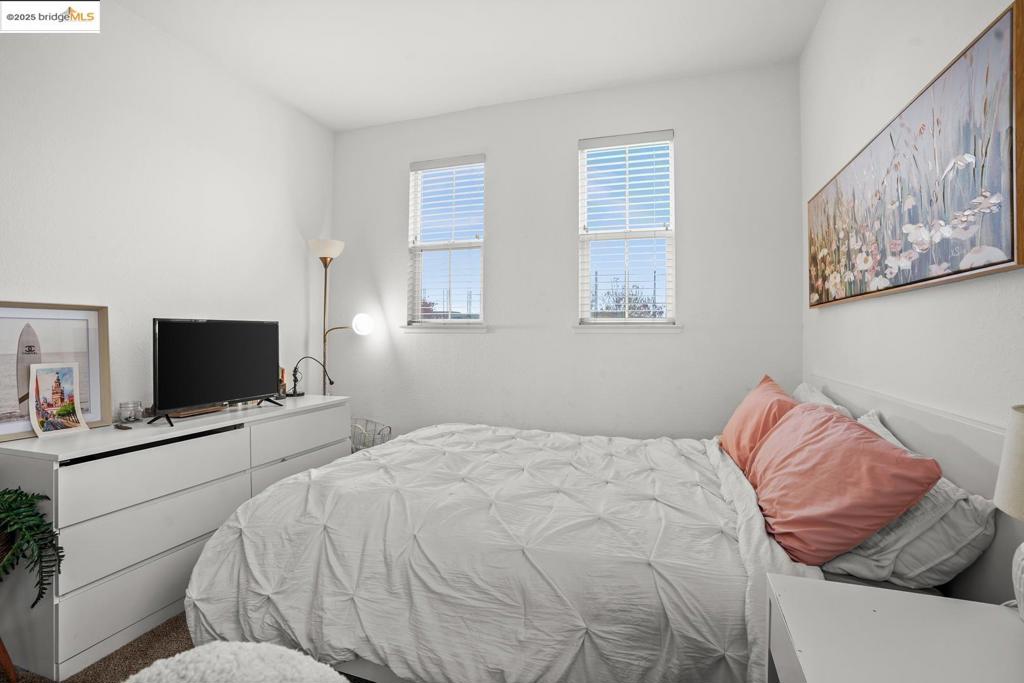 BRENTWOOD - Residential