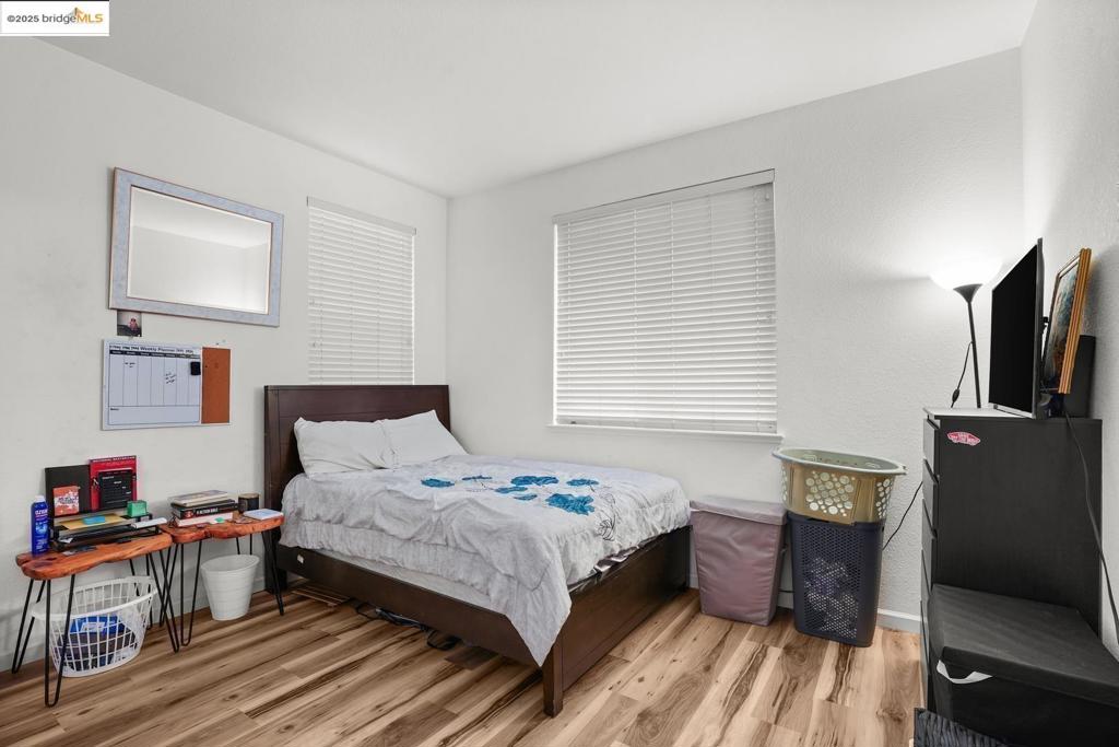 BRENTWOOD - Residential