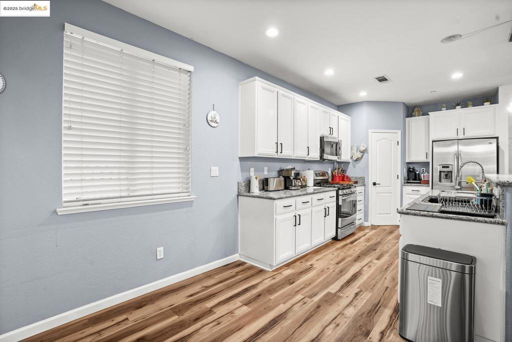 BRENTWOOD - Residential