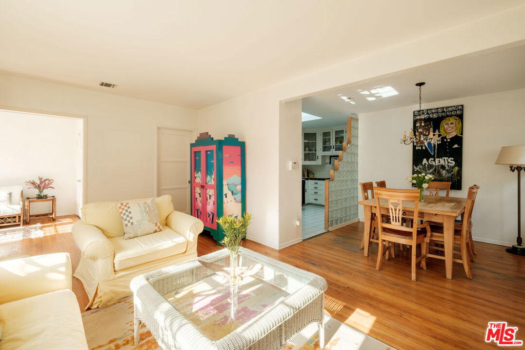1030 N La Jolla Avenue