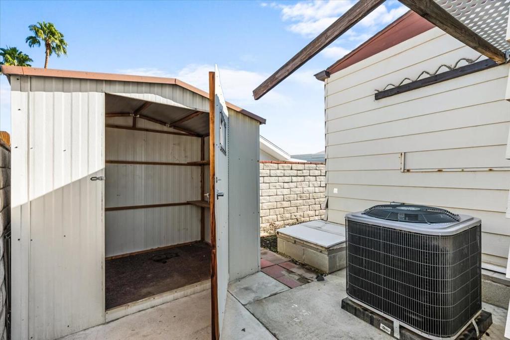 Palm Desert Greens - Manufactured In Park