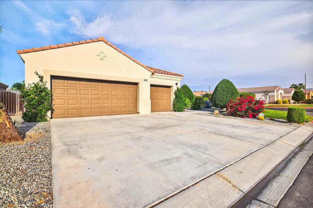 42217 Whisper Rock Street
