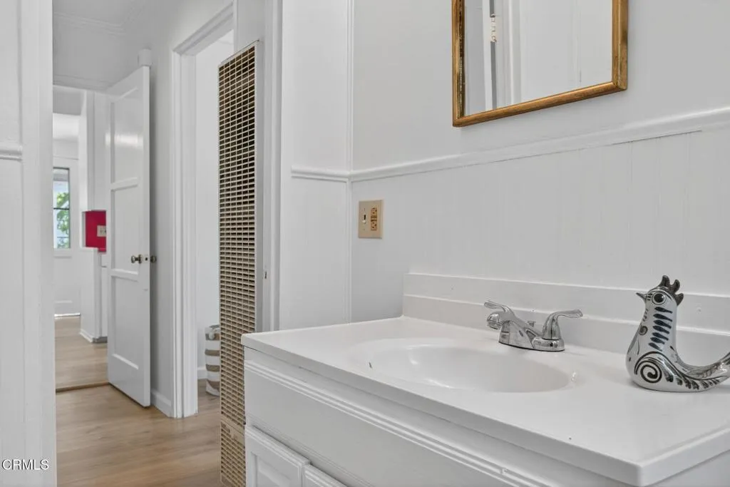 Ojai, California 93023, United States, 2 Bedrooms Bedrooms, ,1 BathroomBathrooms,Residential,Active,163251