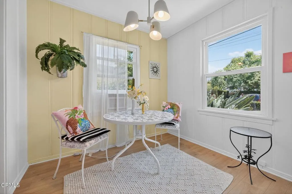 Ojai, California 93023, United States, 2 Bedrooms Bedrooms, ,1 BathroomBathrooms,Residential,Active,163251