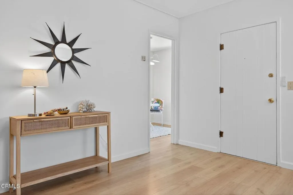 Ojai, California 93023, United States, 2 Bedrooms Bedrooms, ,1 BathroomBathrooms,Residential,Active,163251