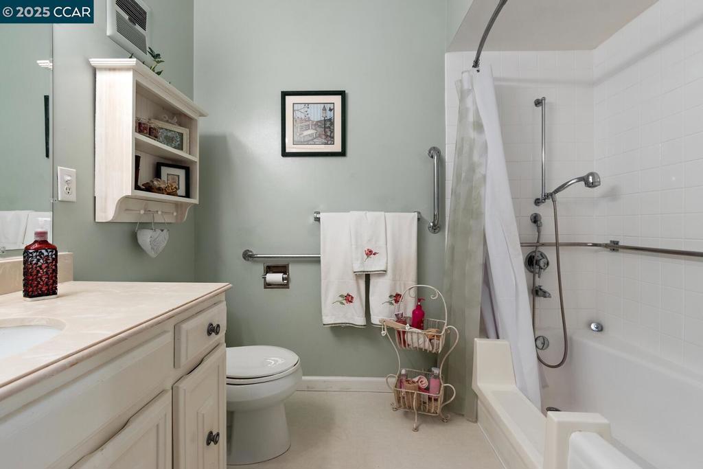 ROSSMOOR - Residential