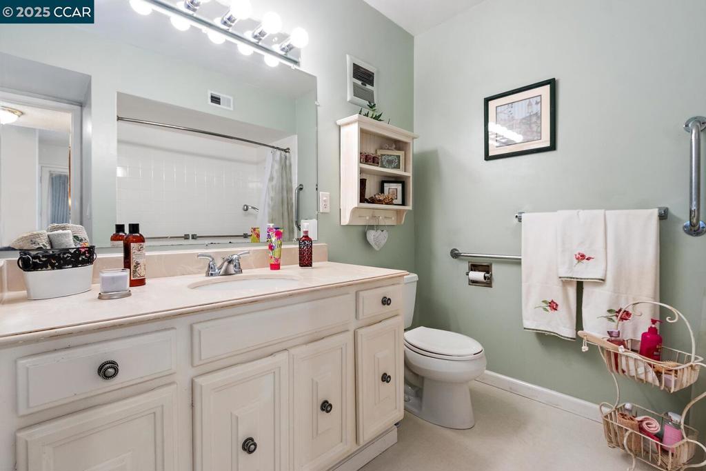 ROSSMOOR - Residential