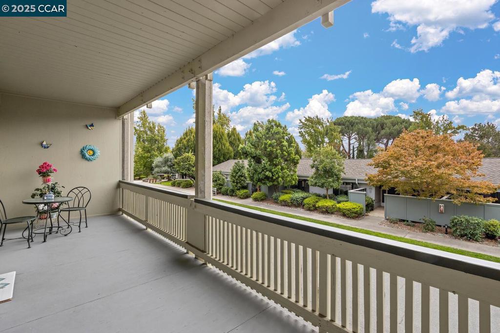 ROSSMOOR - Residential