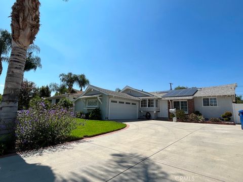 Photo of 8541 Tunney Avenue, Northridge, CA 91324 (MLS # SR26083194)