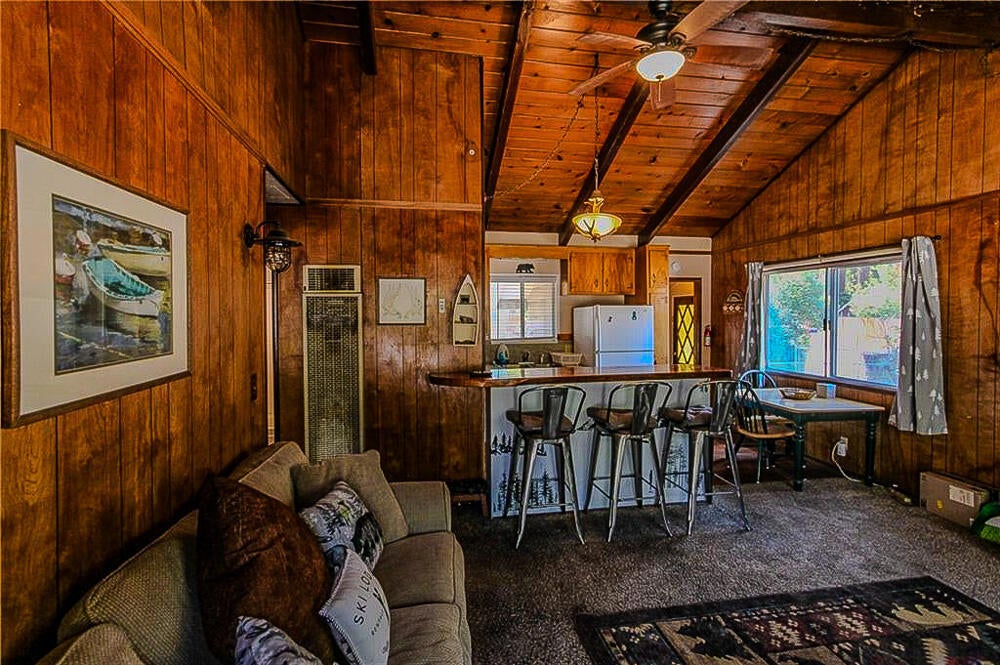 945 Greenway Drive