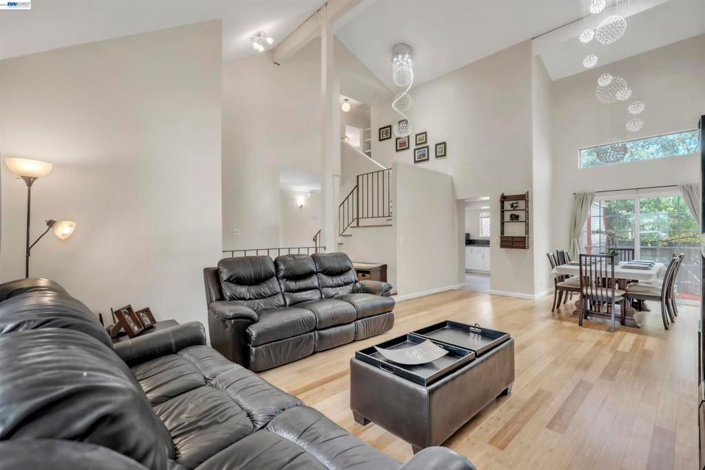 Photo of 2380 Cabrillo Dr, Hayward, CA 94545 (MLS # 41128327)