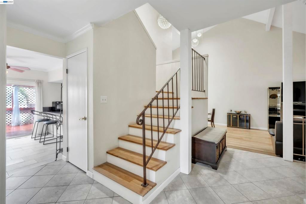 2380 Cabrillo Dr, Hayward CA 94545