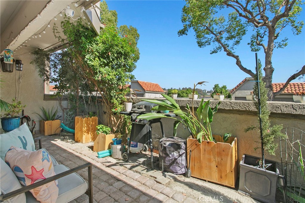 Villa Mira (VM) - Residential