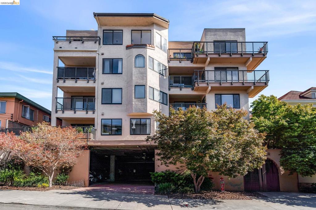 322 Hanover Ave AVE 512, Oakland CA 94606