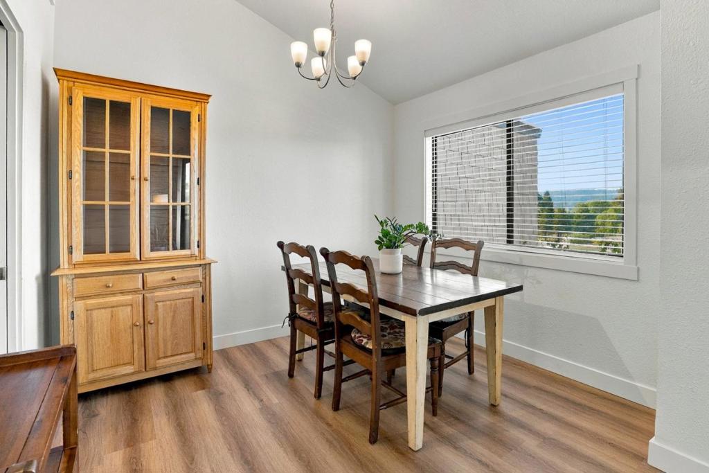 318 Soquel Avenue A3
