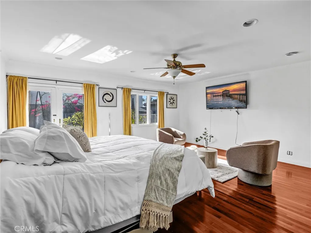 Downey, California 90241, United States, 3 Bedrooms Bedrooms, ,3 BathroomsBathrooms,Residential,Active,254487