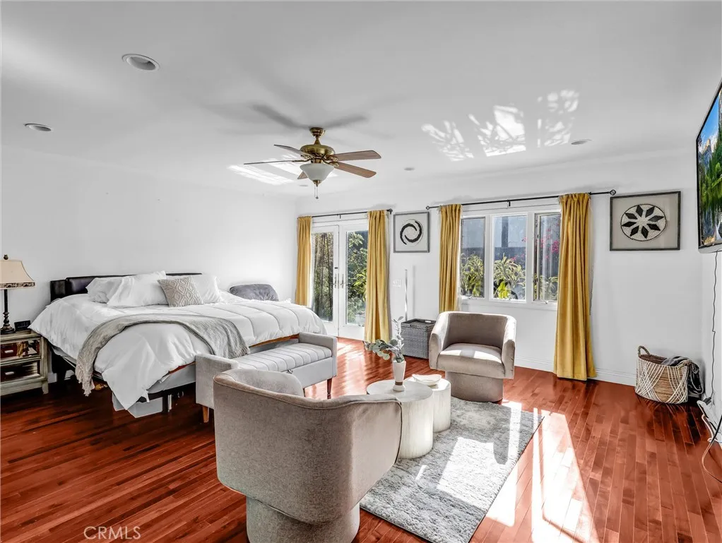 Downey, California 90241, United States, 3 Bedrooms Bedrooms, ,3 BathroomsBathrooms,Residential,Active,254487