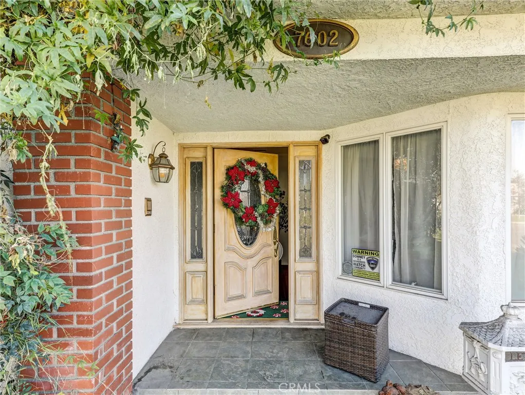 Downey, California 90241, United States, 3 Bedrooms Bedrooms, ,3 BathroomsBathrooms,Residential,Active,254487