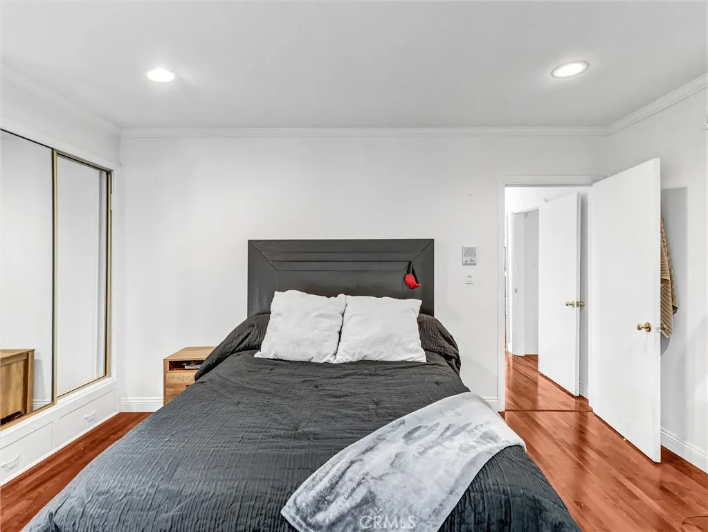 Downey, California 90241, United States, 3 Bedrooms Bedrooms, ,3 BathroomsBathrooms,Residential,Active,254487