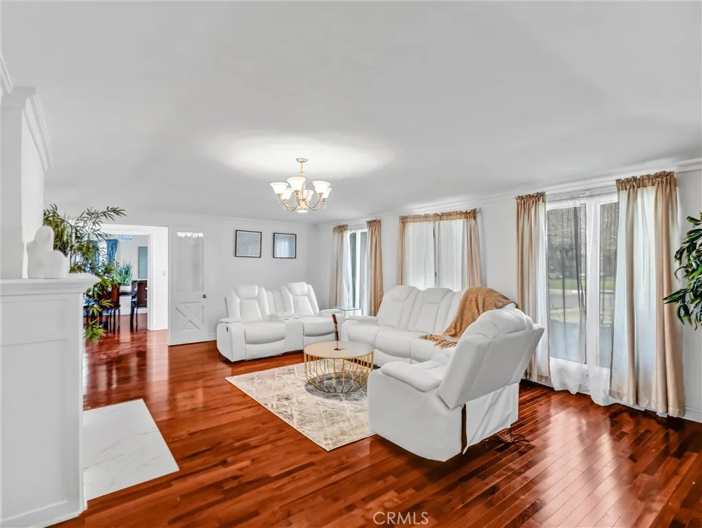 Downey, California 90241, United States, 3 Bedrooms Bedrooms, ,3 BathroomsBathrooms,Residential,Active,254487