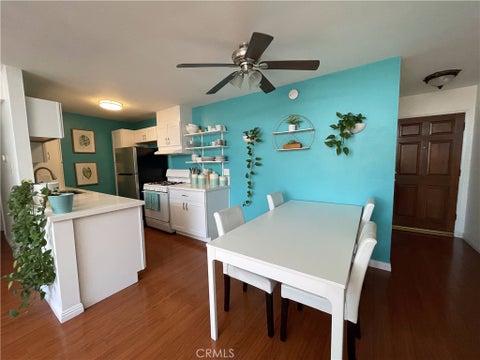Photo of 5700 Etiwanda Avenue #282, Tarzana, CA 91356 (MLS # SR26161889)