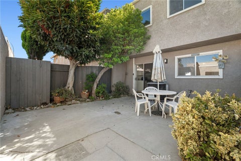 Photo of 26853 Avenida Terraza, Saugus, CA 91350 (MLS # SR26192539)