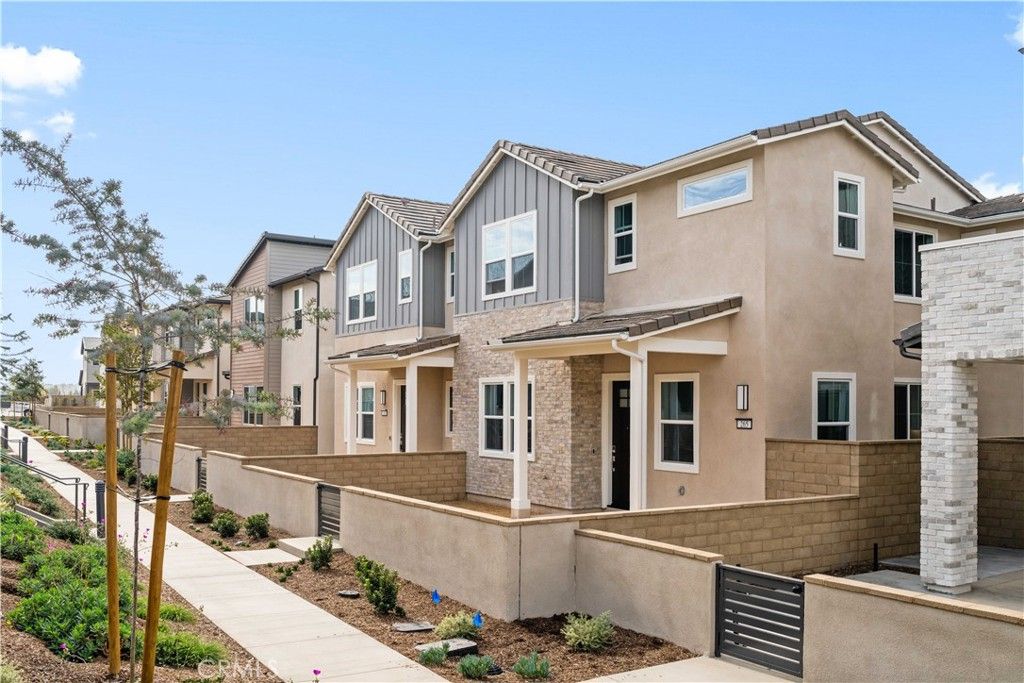 Photo of 265 shoveler, Irvine, CA 92618 (MLS # OC26013520)