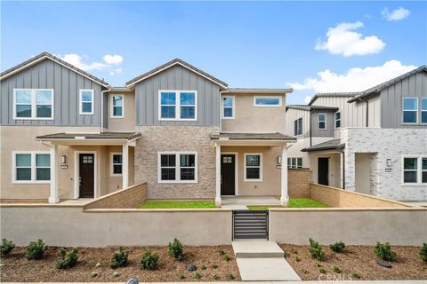 265 shoveler Irvine CA 92618