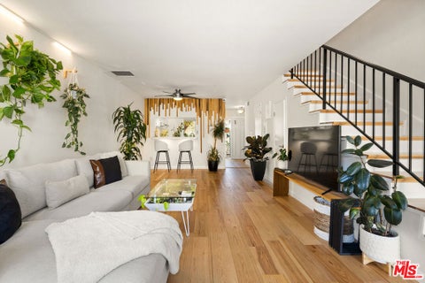 Photo of 4558 Willis Avenue #123, Los Angeles, CA 91403 (MLS # 26989125)