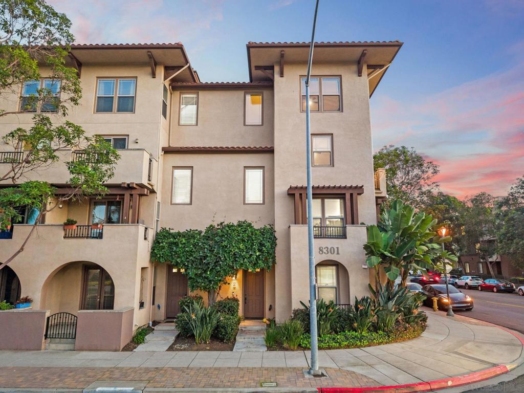 8301 Rio San Diego Drive 2