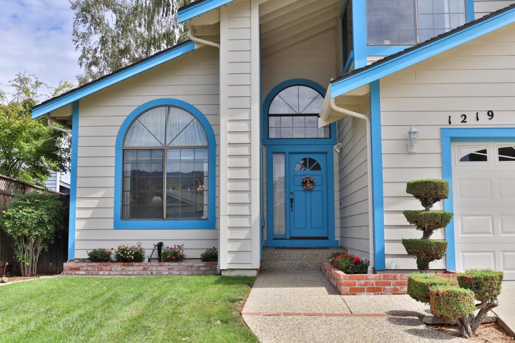 1219 Willow Court