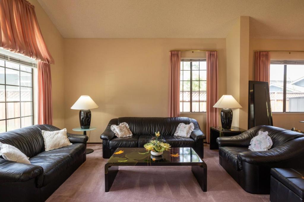 1219 Willow Court