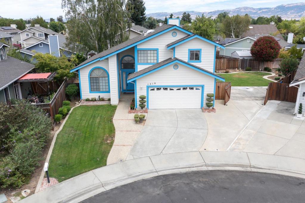 1219 Willow Court