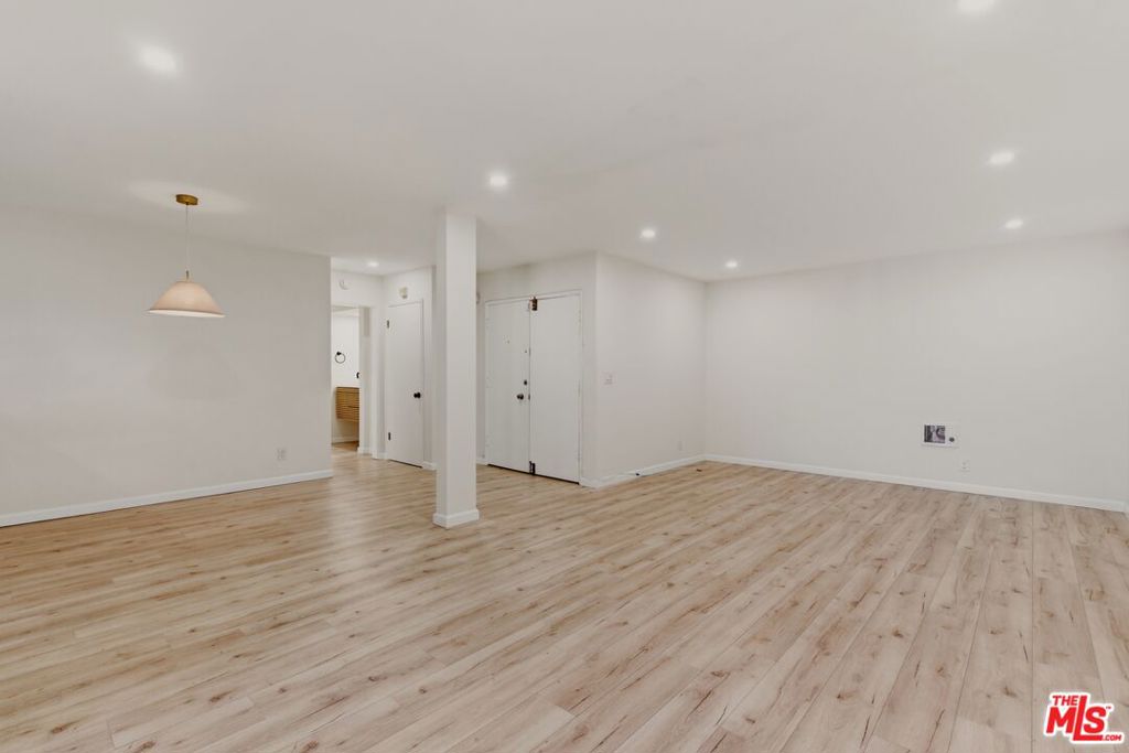 5651 Sumner Way 309