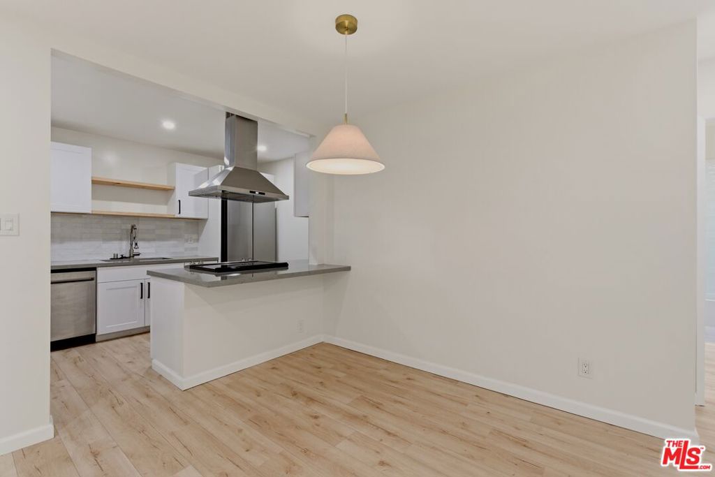 5651 Sumner Way 309