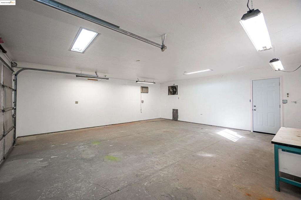 BLOSSOM HILL - Residential